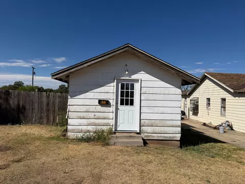 613 N Hazel Street Pampa Tx 79065-4844 St, Pampa, TX 79065