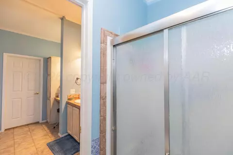 Bath - 4009 Echo Drive Amarillo Tx 79108-5361 Dr, Amarillo, TX 79108 photo 3 of 6