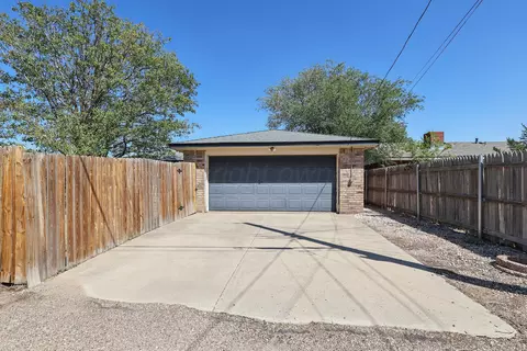 Exterior - 1005 Sterling Drive Amarillo Tx 79110-3501 Dr, Amarillo, TX 79110 photo 4 of 4