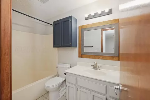 Bath - 1005 Sterling Drive Amarillo Tx 79110-3501 Dr, Amarillo, TX 79110 photo 1 of 3