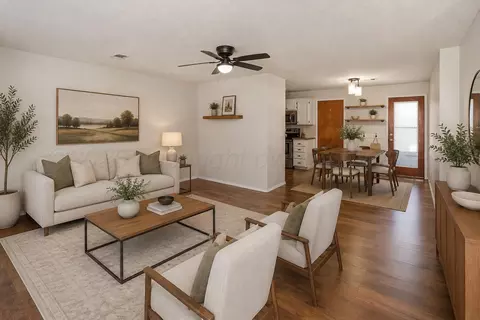 Living - 1005 Sterling Drive Amarillo Tx 79110-3501 Dr, Amarillo, TX 79110 photo 1 of 4
