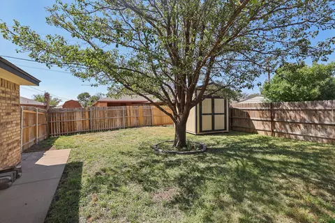 Exterior - 1005 Sterling Drive Amarillo Tx 79110-3501 Dr, Amarillo, TX 79110 photo 3 of 4