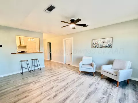 401 Elm Avenue Dumas Tx 79029-2808 Ave, Dumas, TX 79029