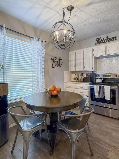 Kitchen - 304 Gardner Street Borger Tx 79007 St, Borger, TX 79007 photo 4 of 4