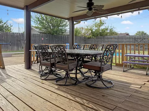 Exterior - 304 Gardner Street Borger Tx 79007 St, Borger, TX 79007 photo 7 of 9