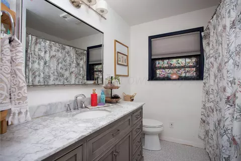 Bath - 7008 Sunburst Street Amarillo Tx 79110-4136 St, Amarillo, TX 79110 photo 3 of 4