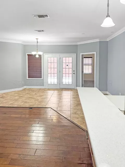 Living - 2 Cambridge Place Borger Tx 79007 Pl, Borger, TX 79007 photo 1 of 1