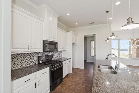 Kitchen - 9176 E Strawberry Fields Drive Amarillo Tx 79119-9845 Dr, Amarillo, TX 79119 photo 4 of 4