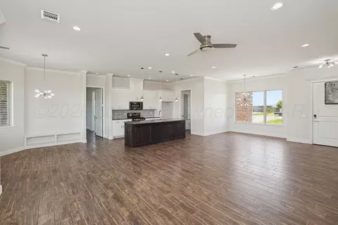 Living - 9176 E Strawberry Fields Drive Amarillo Tx 79119-9845 Dr, Amarillo, TX 79119 photo 2 of 5