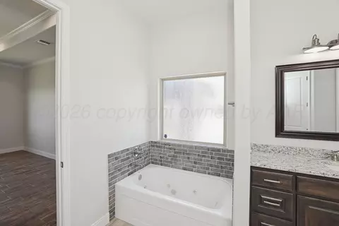 Bath - 9176 E Strawberry Fields Drive Amarillo Tx 79119-9845 Dr, Amarillo, TX 79119 photo 4 of 7