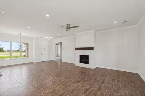 Living - 9176 E Strawberry Fields Drive Amarillo Tx 79119-9845 Dr, Amarillo, TX 79119 photo 4 of 5