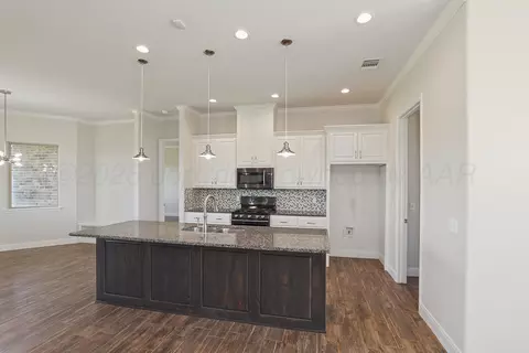 Kitchen - 9176 E Strawberry Fields Drive Amarillo Tx 79119-9845 Dr, Amarillo, TX 79119 photo 3 of 4