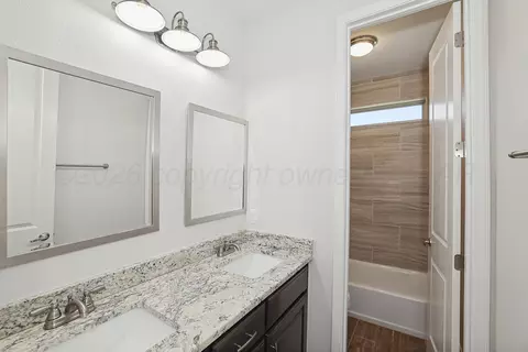 Bath - 9176 E Strawberry Fields Drive Amarillo Tx 79119-9845 Dr, Amarillo, TX 79119 photo 6 of 7