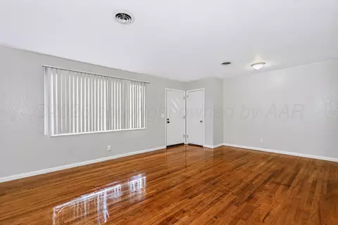 Living - 4119 Crockett Street Amarillo Tx 79110 St, Amarillo, TX 79110 photo 2 of 4