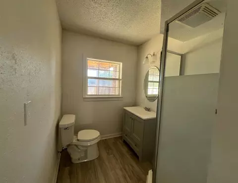 Bath - Undisclosed, Amarillo, TX 79110 photo 2 of 3