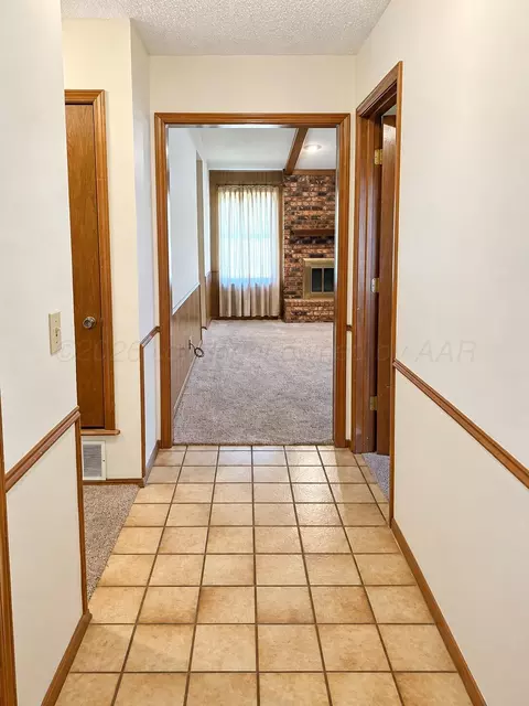 Entry Way - 1100 Sugarloaf Drive Amarillo Tx 79110-3517 Dr, Amarillo, TX 79110 photo 1 of 2