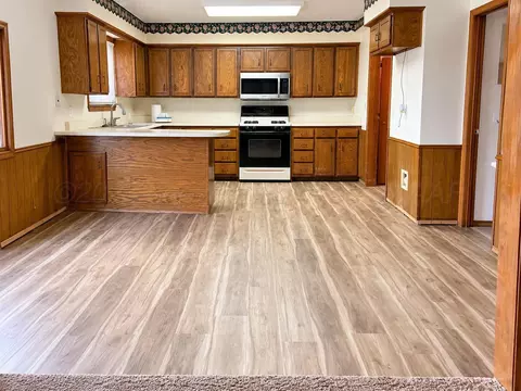 Kitchen - 1100 Sugarloaf Drive Amarillo Tx 79110-3517 Dr, Amarillo, TX 79110 photo 2 of 2