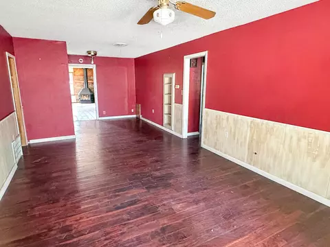 Living - 113 Abilene Street Borger Tx 79007 St, Borger, TX 79007 photo 1 of 1