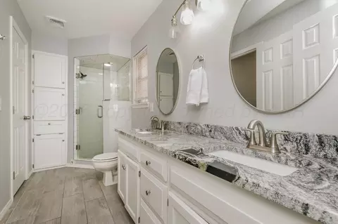 Bath - 2205 Troveta Drive Amarillo Tx 79110-3211 Dr, Amarillo, TX 79110 photo 2 of 3