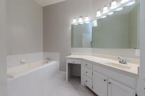 Bath - 4211 Rondo Avenue Amarillo Tx 79110-4163 Ave, Amarillo, TX 79110 photo 4 of 6