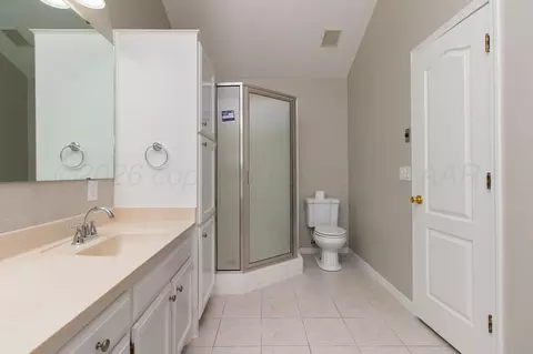 Bath - 4211 Rondo Avenue Amarillo Tx 79110-4163 Ave, Amarillo, TX 79110 photo 5 of 6