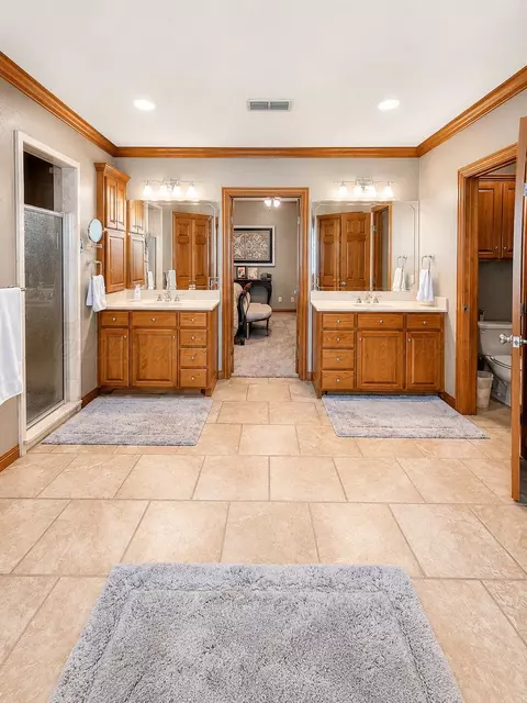 Bath - 14355 SE Loop 143 Perryton Tx 79070, Perryton, TX 79070 photo 2 of 5