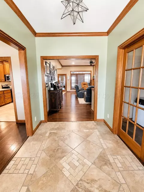 Entry Way - 14355 SE Loop 143 Perryton Tx 79070, Perryton, TX 79070 photo 1 of 1
