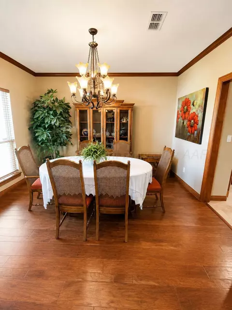 Dining - 14355 SE Loop 143 Perryton Tx 79070, Perryton, TX 79070 photo 2 of 2