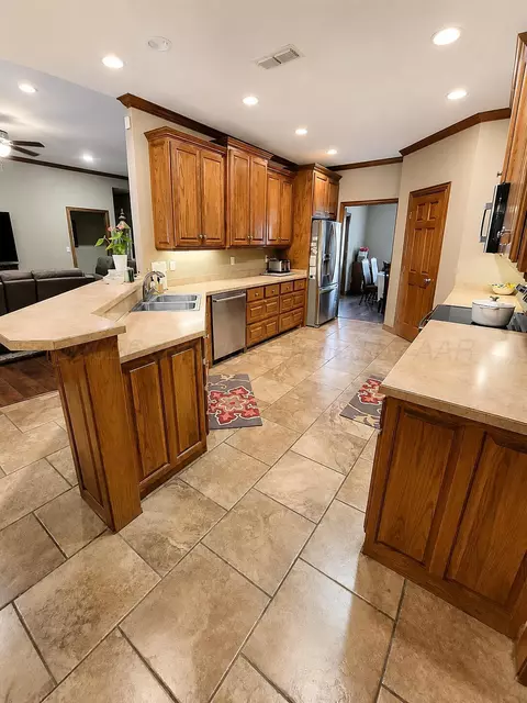 Kitchen - 14355 SE Loop 143 Perryton Tx 79070, Perryton, TX 79070 photo 2 of 2