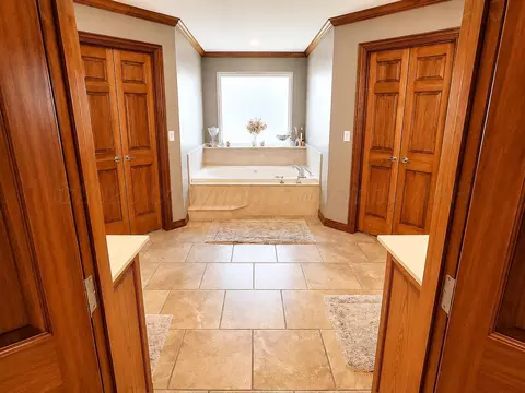 Bath - 14355 SE Loop 143 Perryton Tx 79070, Perryton, TX 79070 photo 1 of 5
