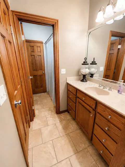 Bath - 14355 SE Loop 143 Perryton Tx 79070, Perryton, TX 79070 photo 4 of 5
