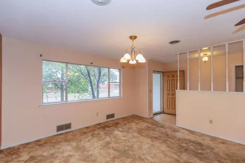 Living - 716 Fairlane Street Amarillo Tx 79108-4218 St, Amarillo, TX 79108 photo 3 of 6