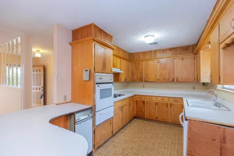 Kitchen - 716 Fairlane Street Amarillo Tx 79108-4218 St, Amarillo, TX 79108 photo 1 of 5