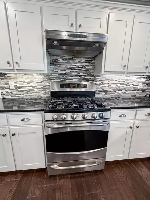 Kitchen - 311 Bois D Arc Borger Tx 79007, Borger, TX 79007 photo 3 of 4