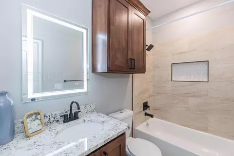 Bath - 17850 Lone Ranch Road Amarillo Tx 79124-2084 Rd, Amarillo, TX 79124 photo 1 of 7