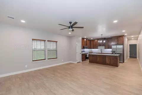 Living - 17850 Lone Ranch Road Amarillo Tx 79124-2084 Rd, Amarillo, TX 79124 photo 1 of 4