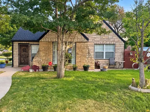 2422 5th Avenue Canyon Tx 79015-4154 Ave, Canyon, TX 79015