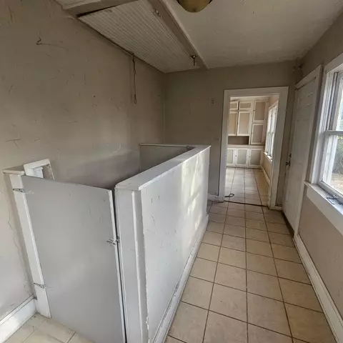 Entry Way - 3906 S Tyler Street Amarillo Tx 79110-1631 St, Amarillo, TX 79110 photo 3 of 3