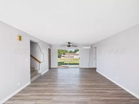 Living - 2 Home Property Portfolio Borger Tx 79007, Borger, TX 79007 photo 3 of 5
