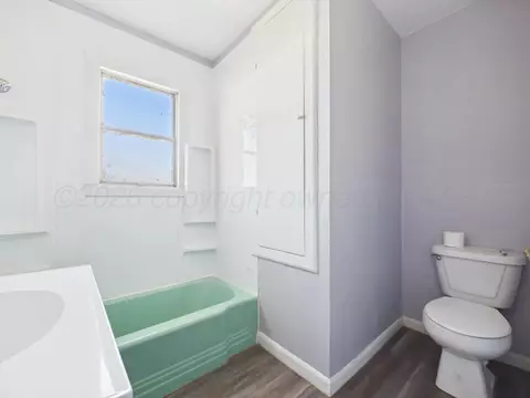 Bath - 2 Home Property Portfolio Borger Tx 79007, Borger, TX 79007 photo 3 of 5