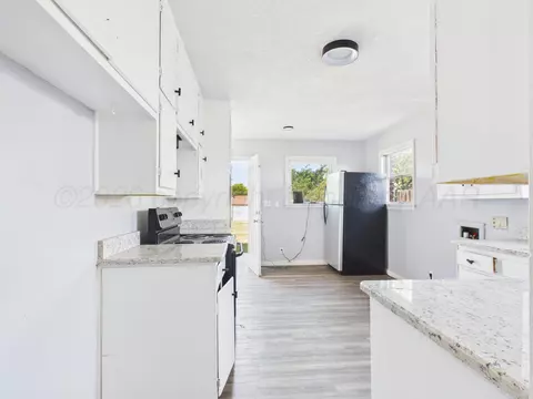 Kitchen - 2 Home Property Portfolio Borger Tx 79007, Borger, TX 79007 photo 2 of 4
