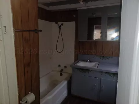 Bath - 4109 S Monroe Street Amarillo Tx 79110 St, Amarillo, TX 79110 photo 1 of 1