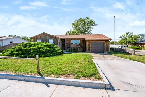 525 N Maddox Avenue Dumas Tx 79029 Ave, Dumas, TX 79029