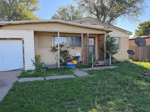 408 Elm Avenue Dumas Tx 79029-2809 Ave, Dumas, TX 79029