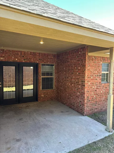 Exterior - 2 Cambridge Place Borger Tx 79007 Pl, Borger, TX 79007 photo 5 of 5