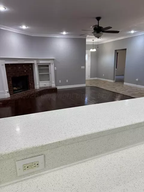 Living - 2 Cambridge Place Borger Tx 79007 Pl, Borger, TX 79007 photo 4 of 4