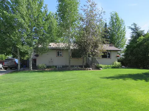 440 E Harper Ave, Driggs, ID 83422 photo 3