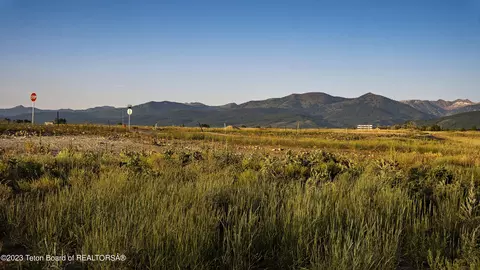 1045 Cahuilla Rd, Driggs, ID 83422 photo 3