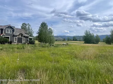 101 Cluff Ln, Victor, ID 83455 photo 4