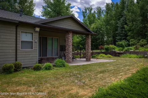 4767 Paradise Springs Rd, Victor, ID 83455 photo 12